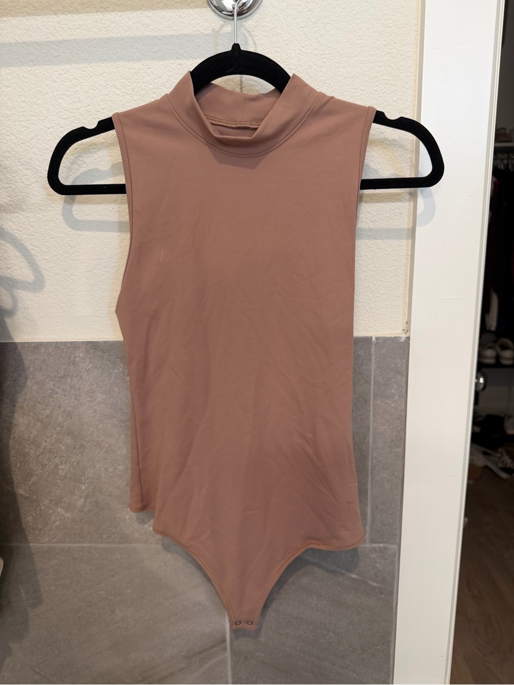 Abercrombie & Fitch Mauve Sleeveless Mock Neck Bodysuit